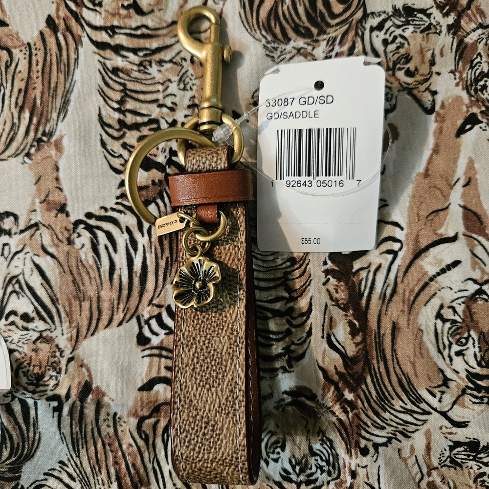 Coach Charm - Picture 2 of 3